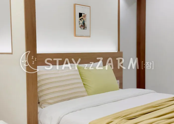 Hotel Station Zzzarm , 잠 *