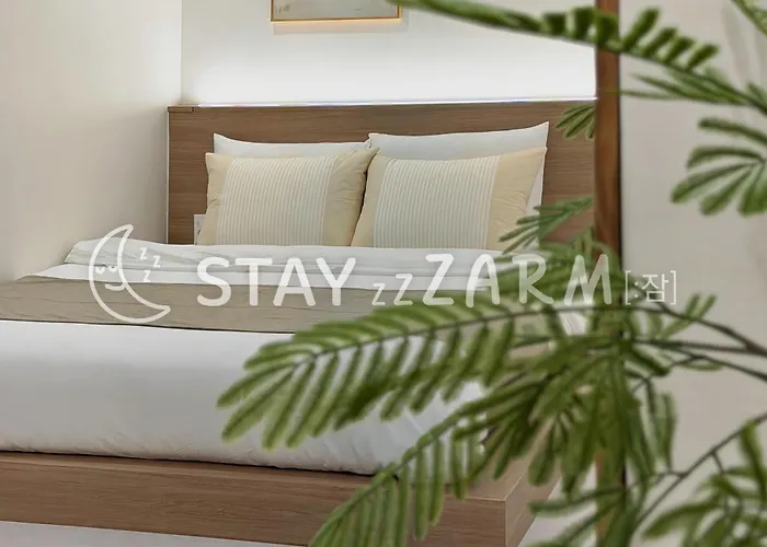 Station Zzzarm , 잠 Hotel