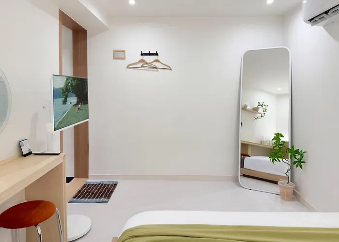 Hotel Station Zzzarm , 잠 Ciudad Metropolitana de Busan